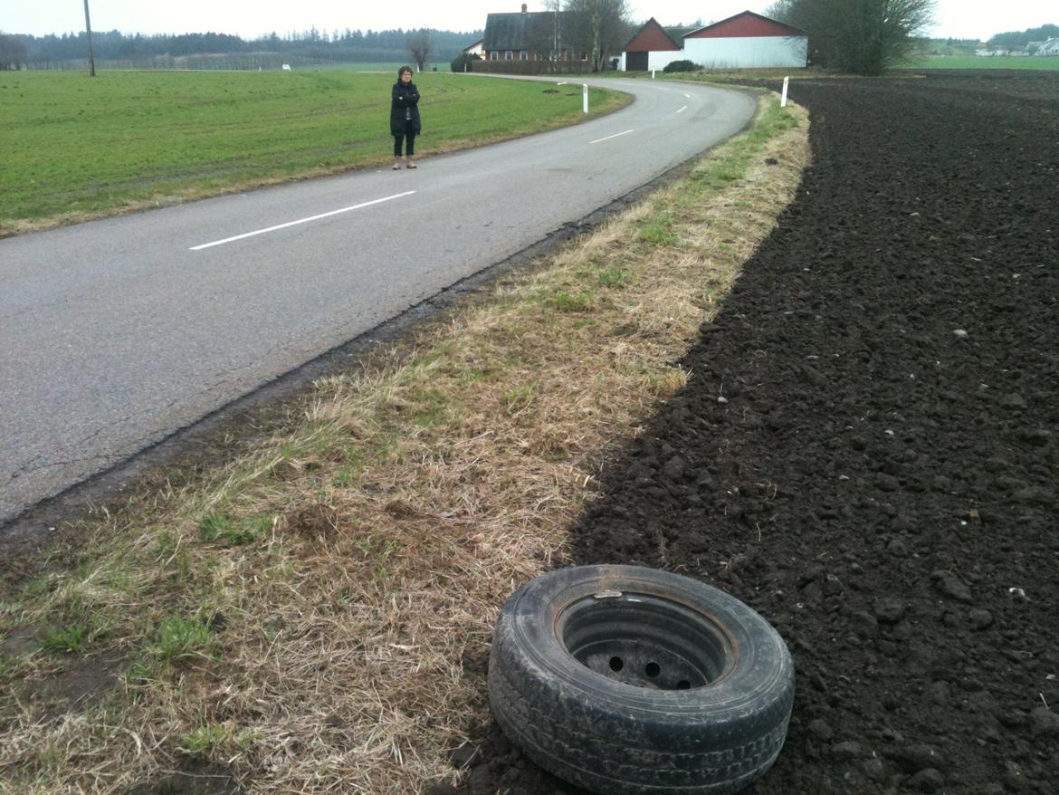 MZ ES 150/1 - flyveturen endte der hvor konen står, startede godt 3m før der hvor hjulet ligger på billedet billede 14