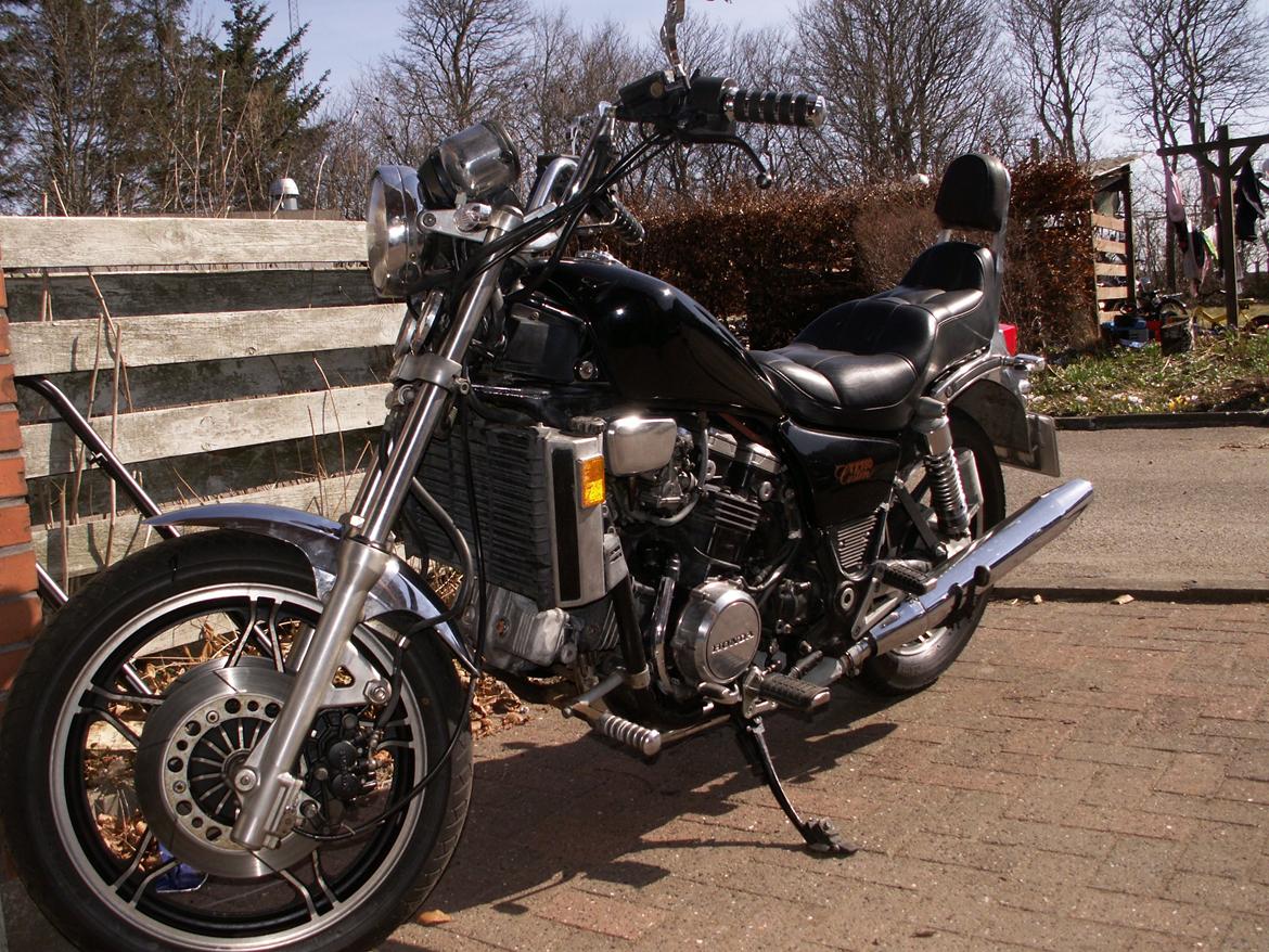 Honda VF750C Magna billede 2