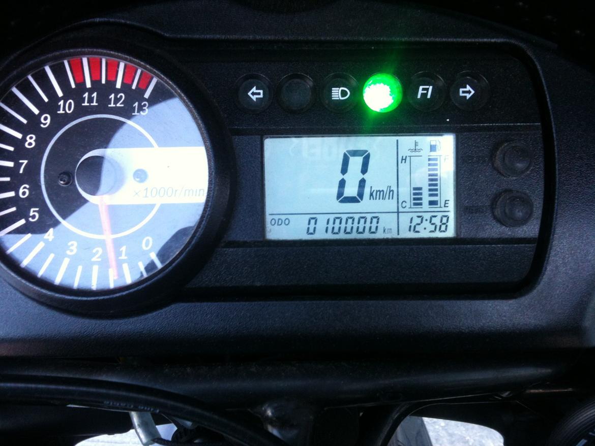 Hyosung GT 650 R EFI - 24-04-13 - 10.000 km
20-05-13 - 11.000 km
10-06-13 - 12.000 km
02-07-13 - 13.000 km billede 12