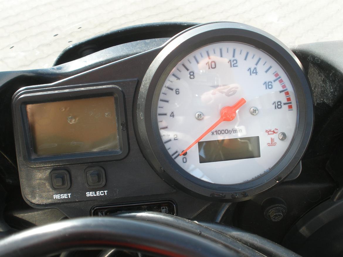 Yamaha YZF-R6 billede 10