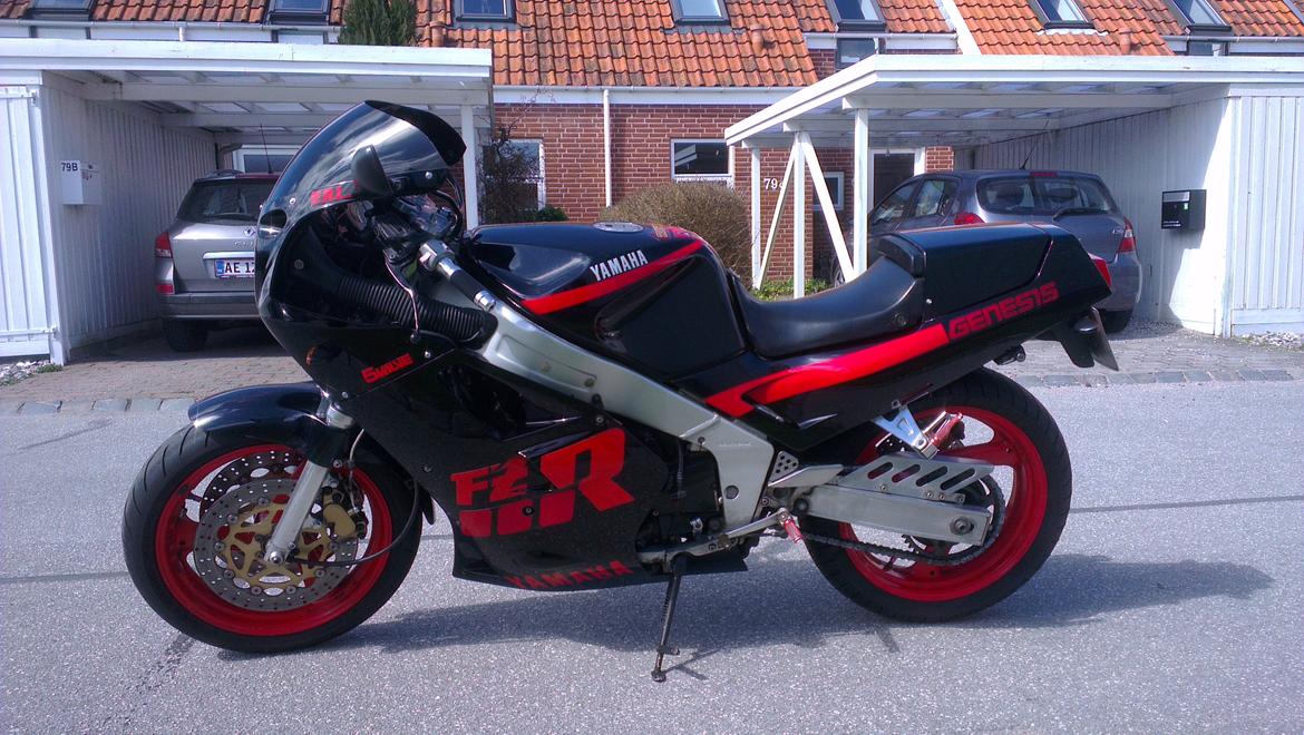 Yamaha Fzr 1000 billede 2