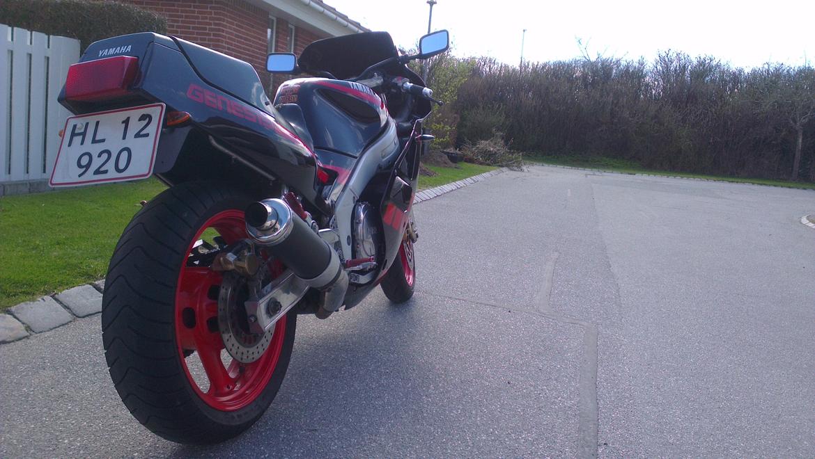 Yamaha Fzr 1000 billede 5