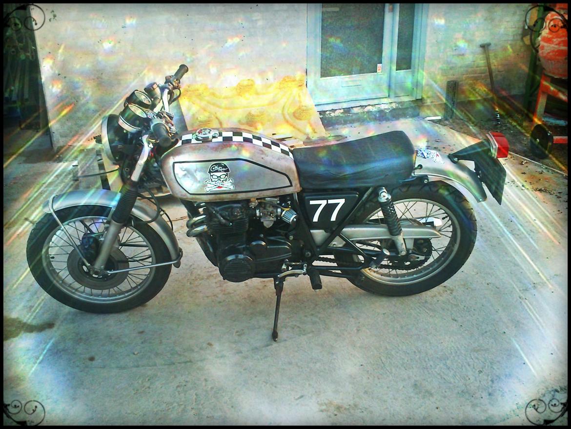 Honda Cb 400 F - Efter den første tur 2013, køre bare kanon efter den er blevet justeret ind. billede 4