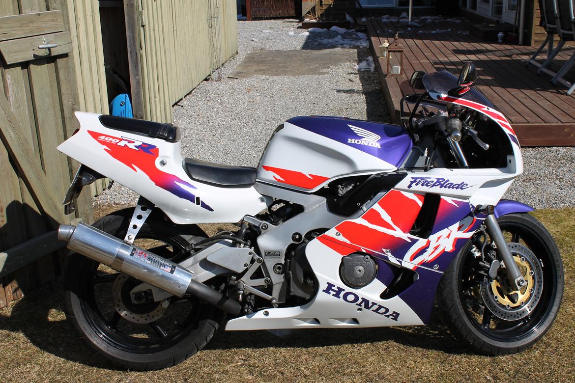 Honda CBR 400 RR Fireblade - L billede 3