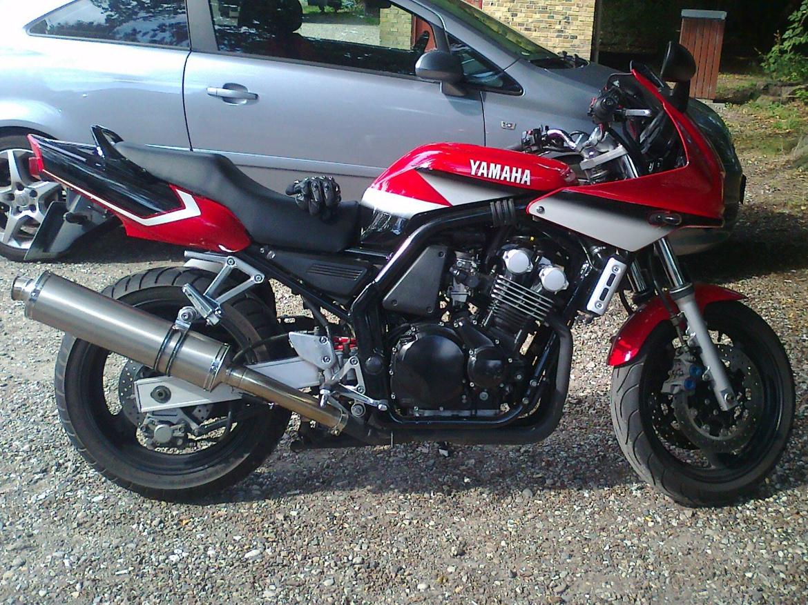 Yamaha FZS 600 Fazer billede 2