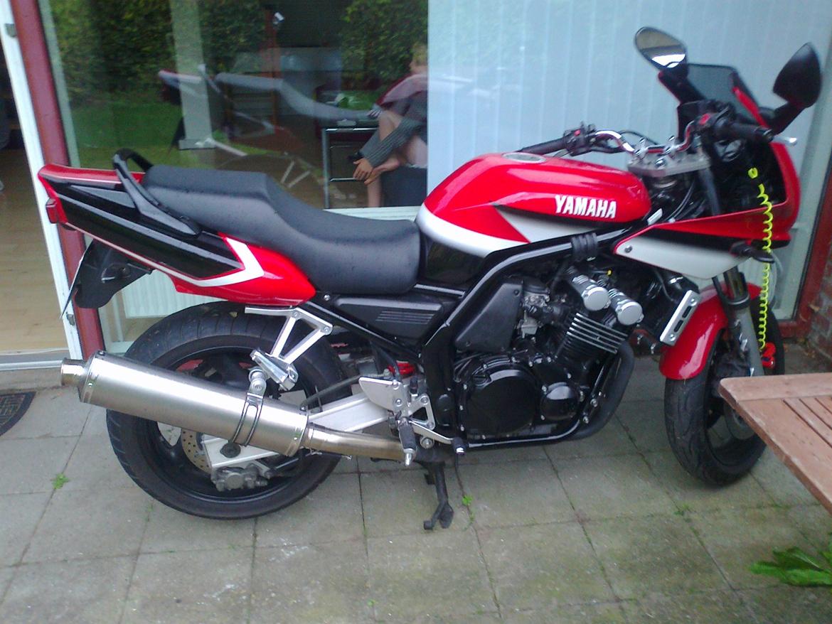 Yamaha FZS 600 Fazer billede 4