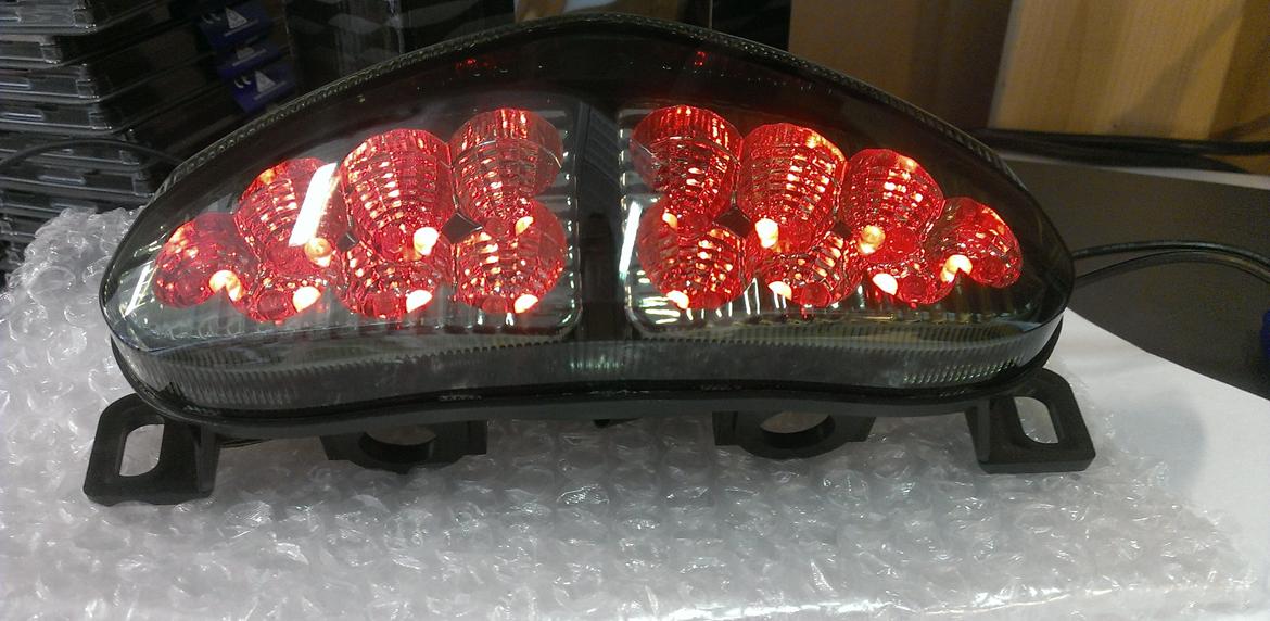 Kawasaki ER 6-n + ABS Solgt - Ny nice og klar baglygte med blinke funktion  billede 8