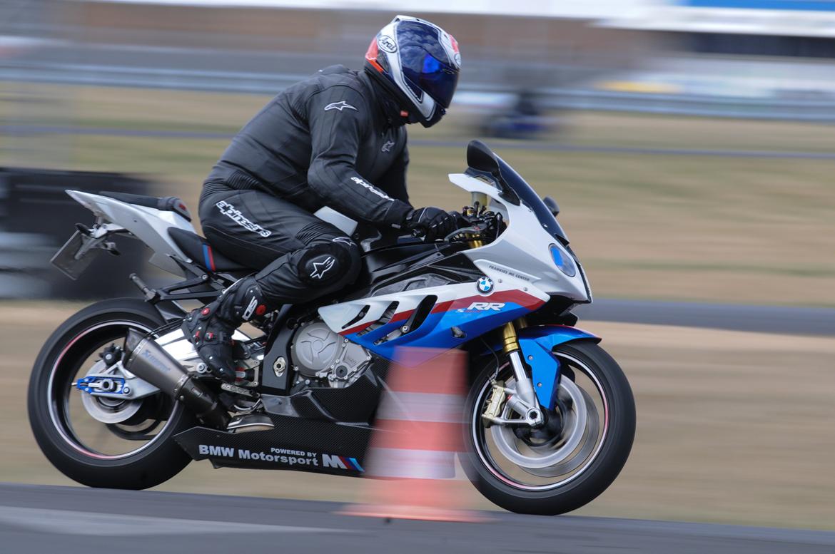 BMW S1000RR - BMW'en i fremdrift billede 4