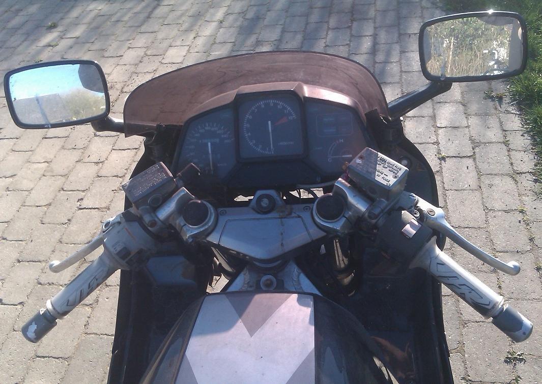 Honda VFR 750 f billede 5