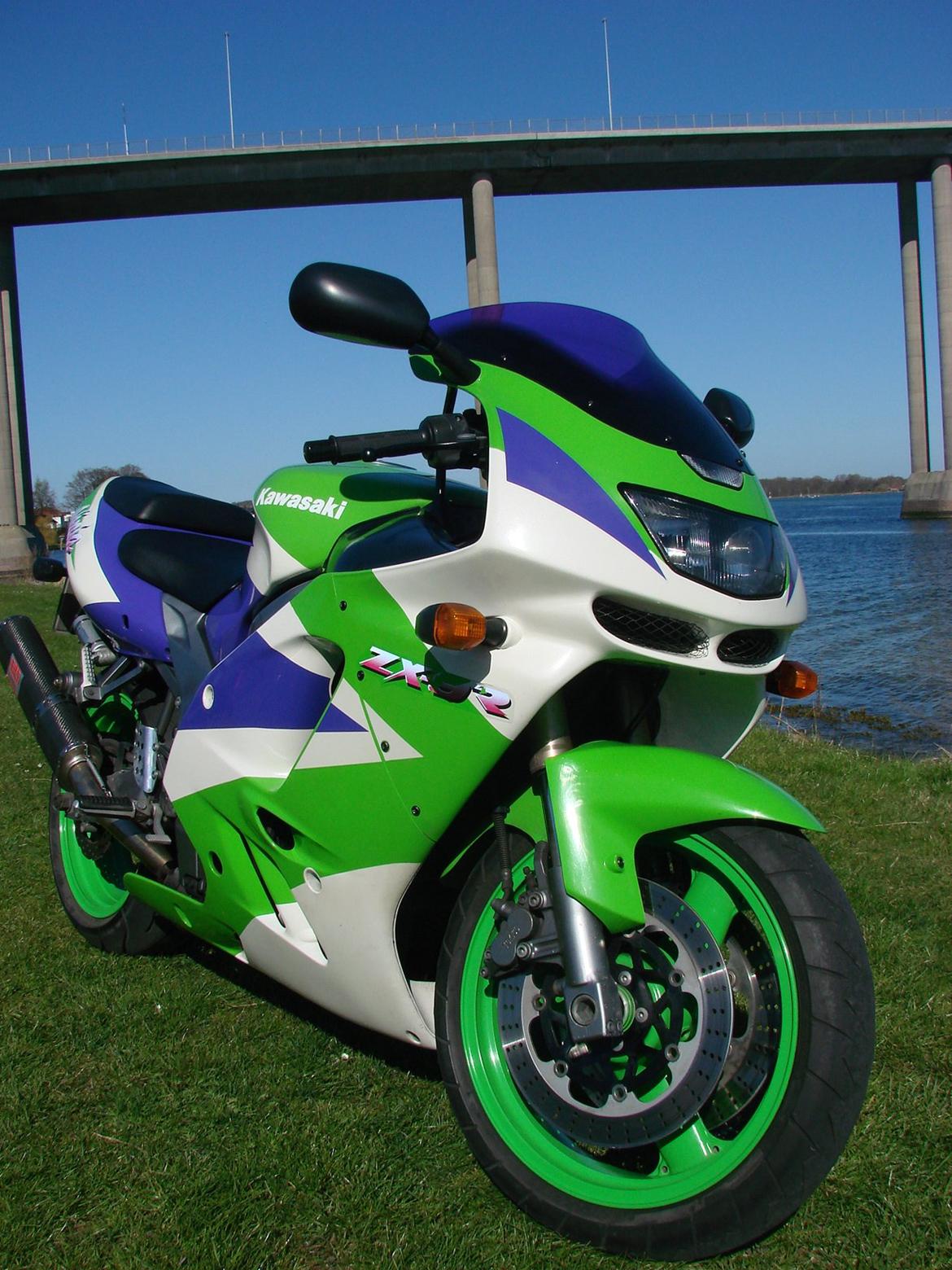 Kawasaki ZX9R *Solgt* billede 6