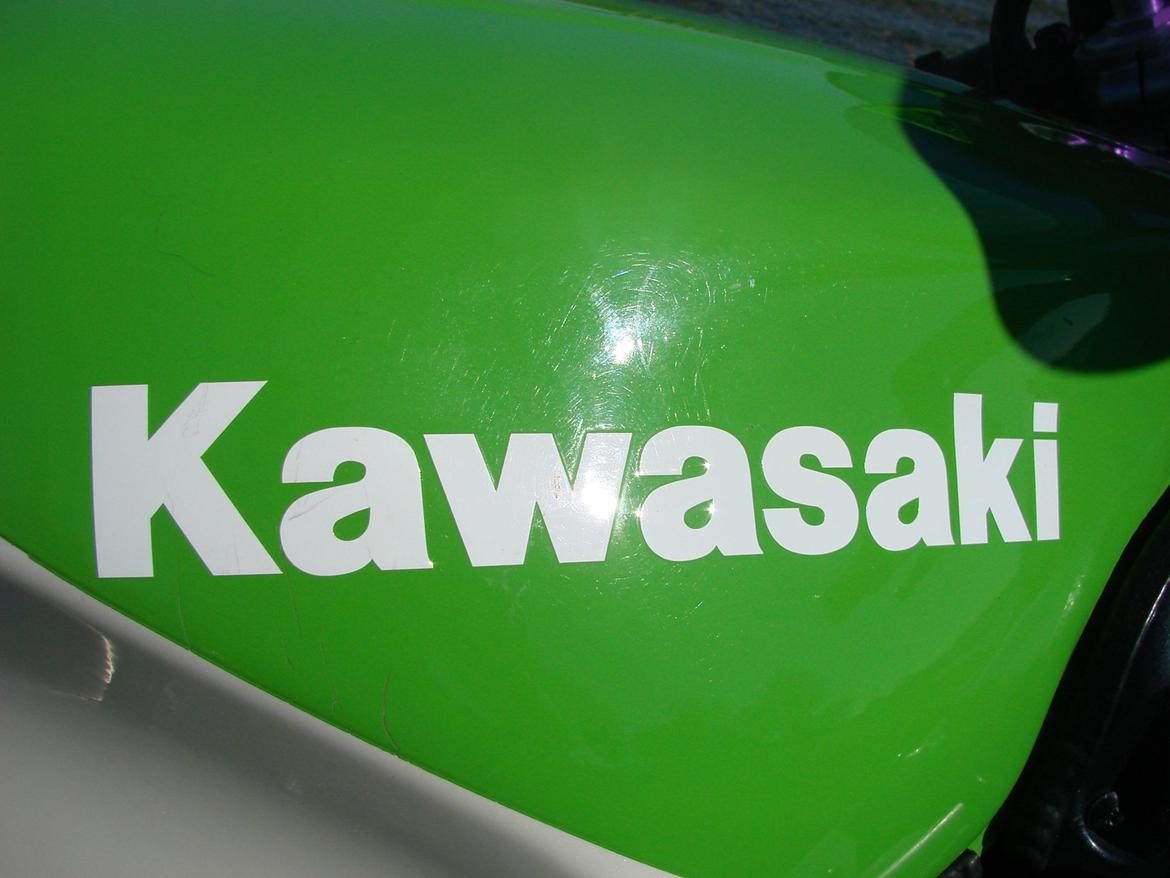 Kawasaki ZX9R *Solgt* billede 7