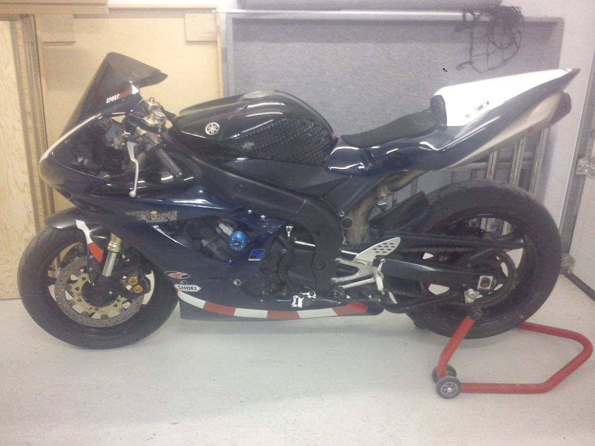 Yamaha YZF-R1 RN12 billede 2
