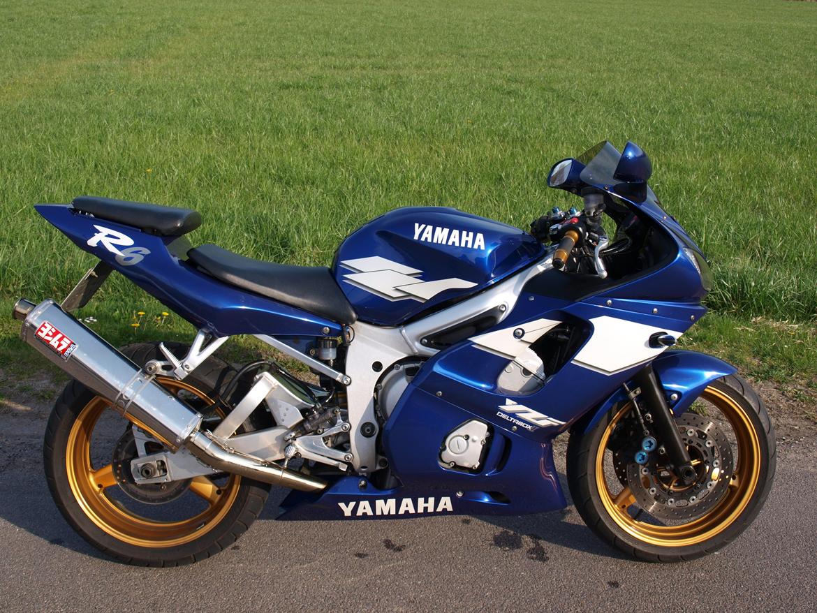 Yamaha R6 billede 3