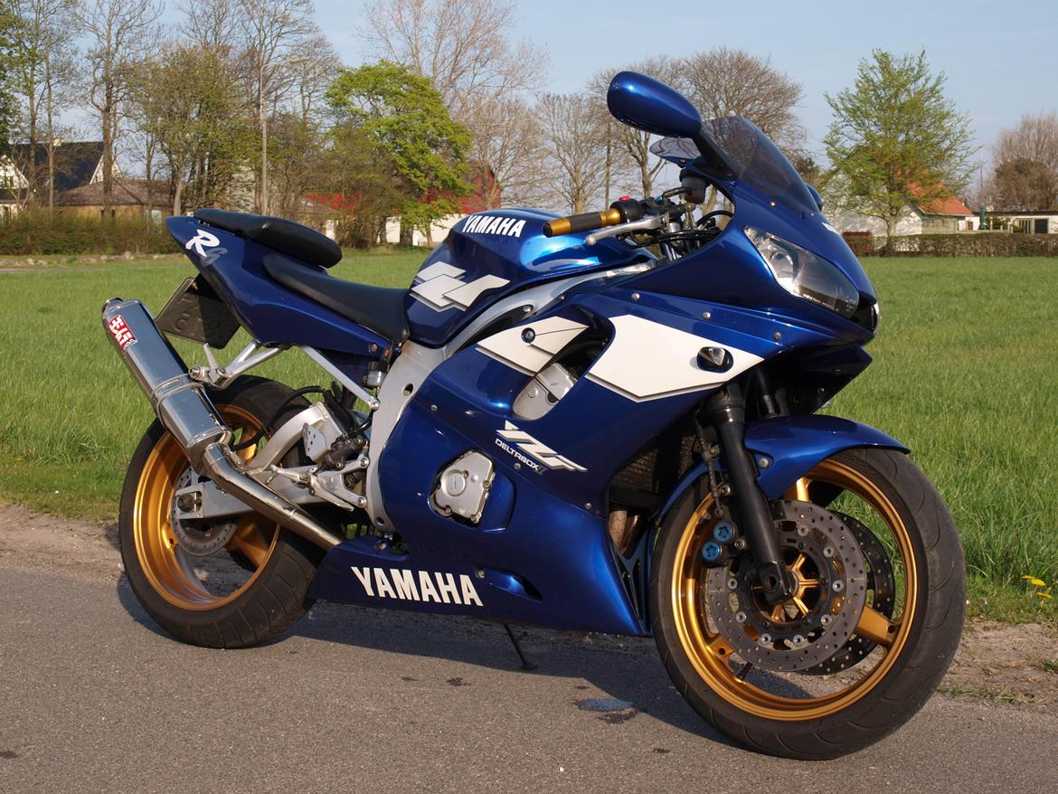 Yamaha R6 billede 4