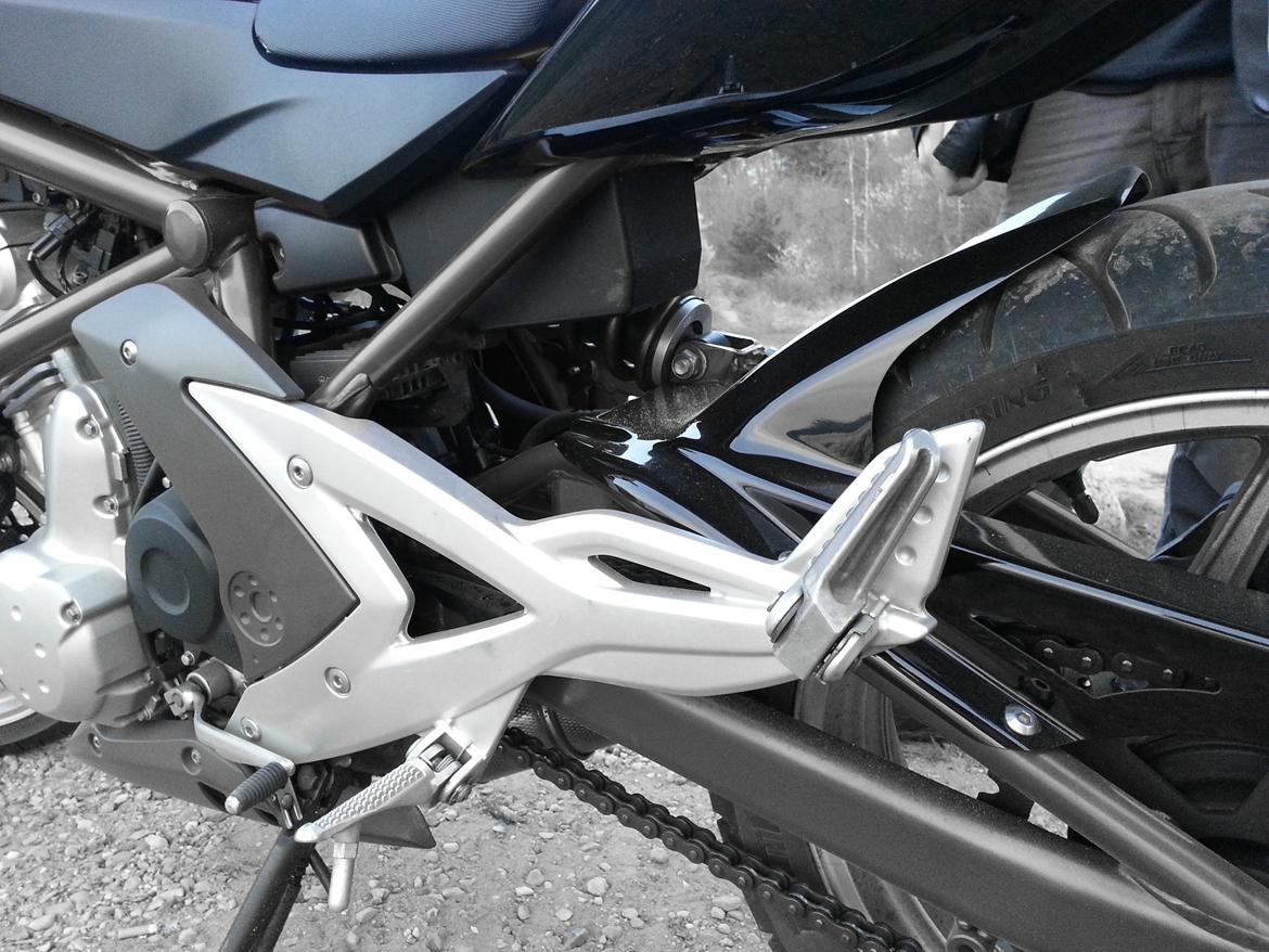 Kawasaki ER-6n billede 8