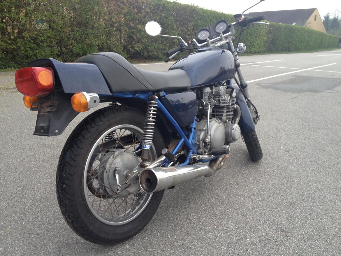 Suzuki GS 550 billede 3