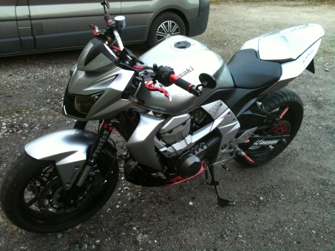 Kawasaki Z750 ABS billede 2