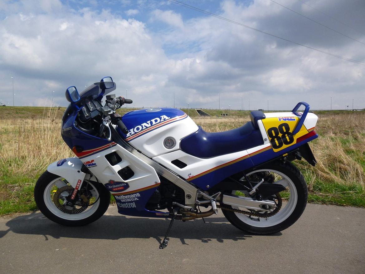 Honda VFR 750 billede 16