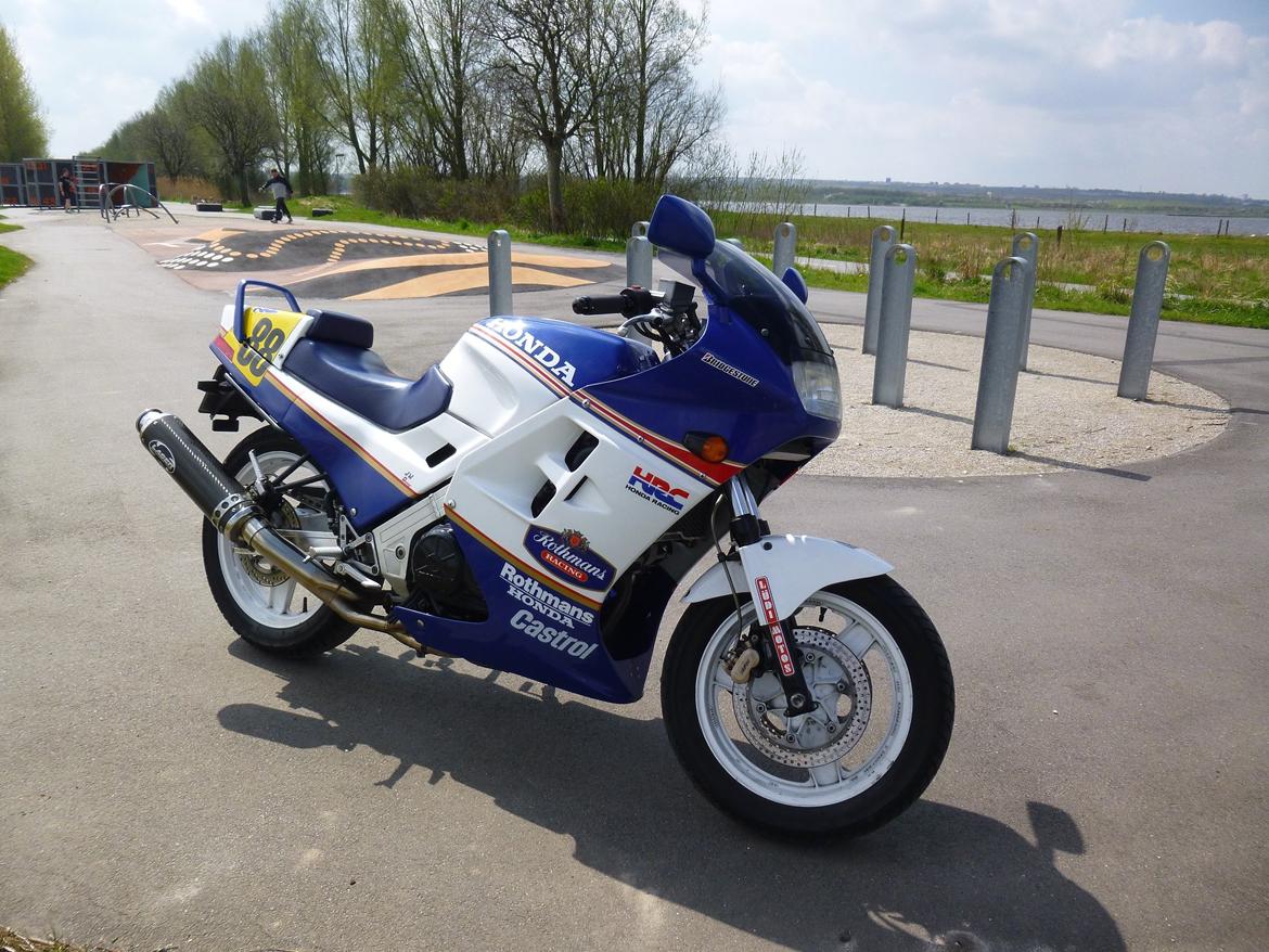 Honda VFR 750 billede 17