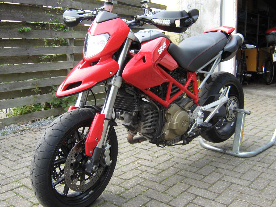 Ducati Hypermotard 1100 - 2013 billede 18