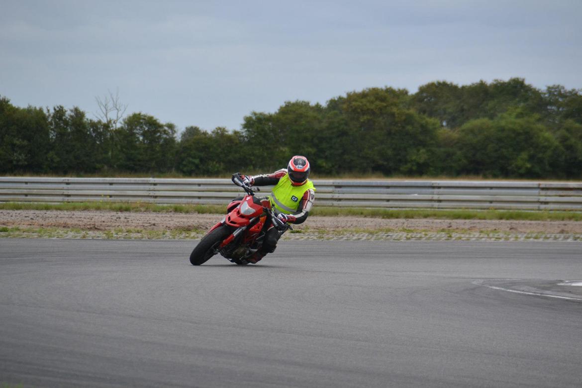 Ducati Hypermotard 1100 - 2013, Sjov på Bane  billede 27