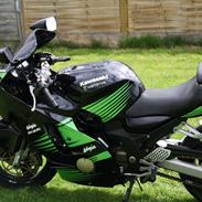 Kawasaki zx12r