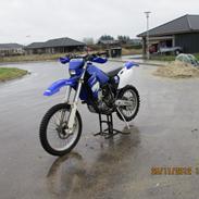 Yamaha WR 400