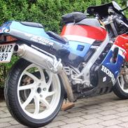 Honda vfr 400r nc24 sport touring