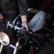 Ducati SS 750 cafe racer
