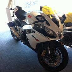 Aprilia RSV4 R *** SOLGT ***