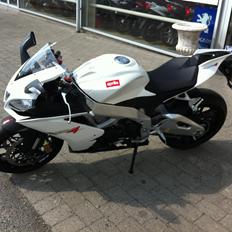 Aprilia RSV4 R *** SOLGT ***