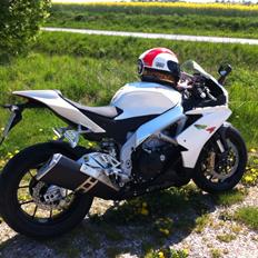 Aprilia RSV4 R *** SOLGT ***