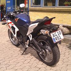 Honda CBR250RA