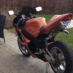 Suzuki GSXR 600 efter ombygning