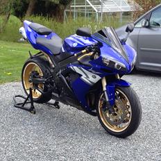 Yamaha R1