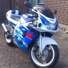 Suzuki GSXR 600 SRAD