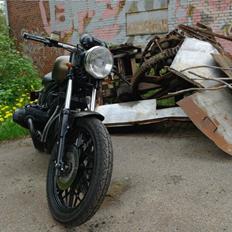 BMW R100