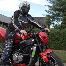 Honda cbr 900 streetfighter