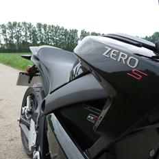 Universal Zero S ZF11.4 - EL motorcykel