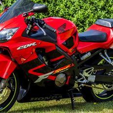 Honda CBR 600 F4i sport