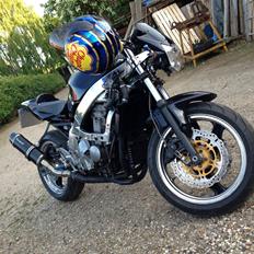 Kawasaki ZX600D Solgt