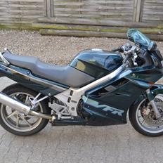 Honda VFR750F RC36(1)