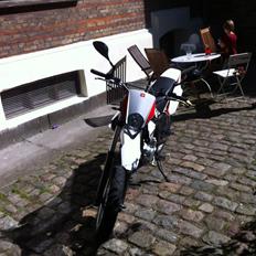 Derbi senda baja 125 super motard