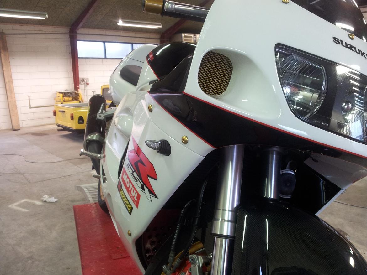 Suzuki GSXR 750 SRAD billede 9