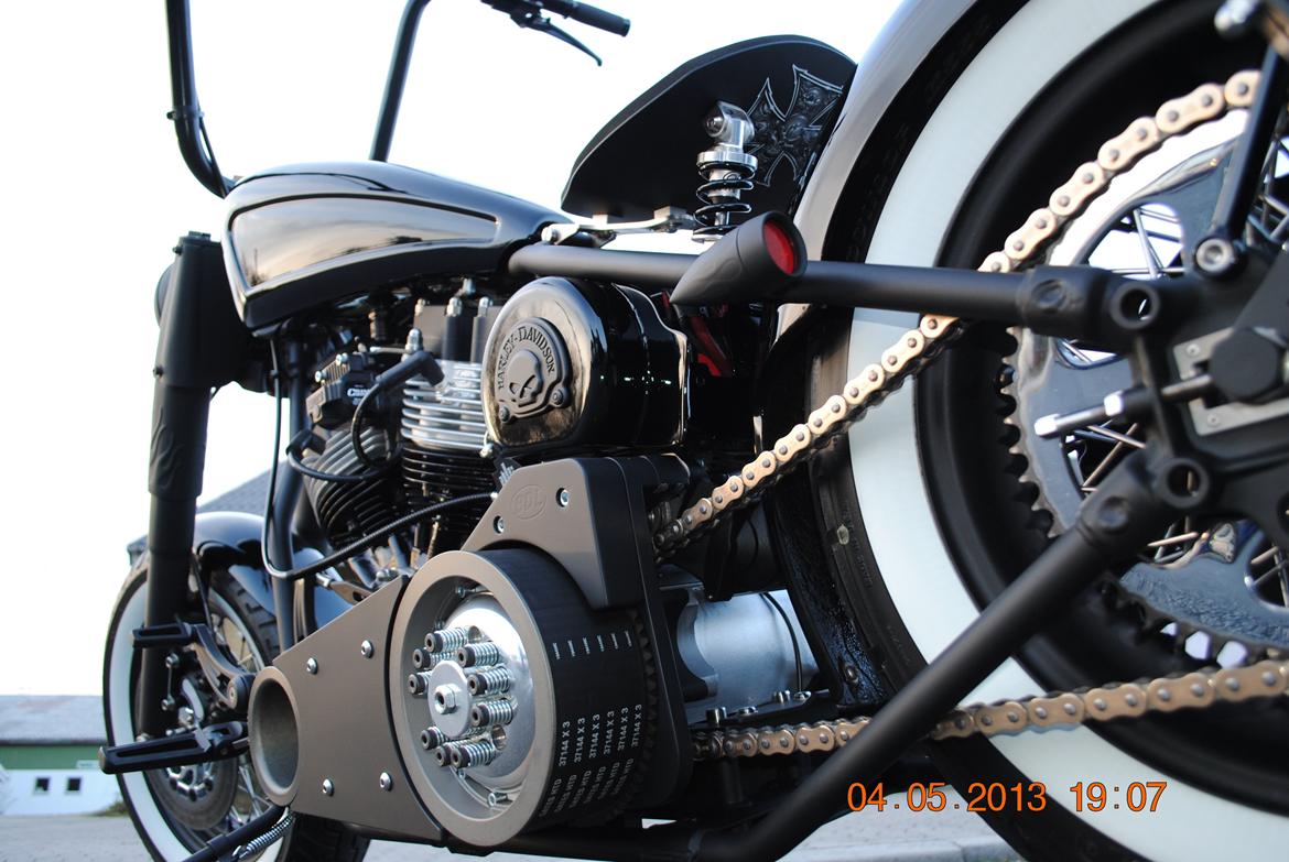 Harley Davidson FL billede 1