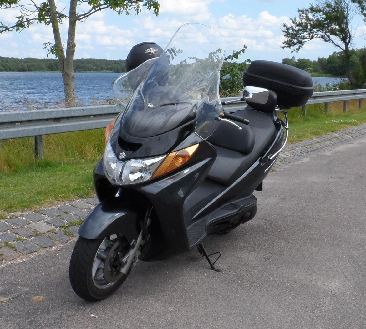 Suzuki Burgman AN 400 billede 1