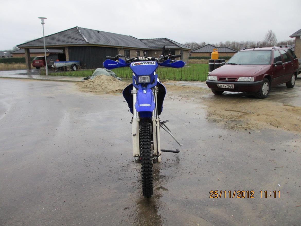 Yamaha WR 400 - WR'eren i sin grundform som den ser ud som standard cykel billede 4