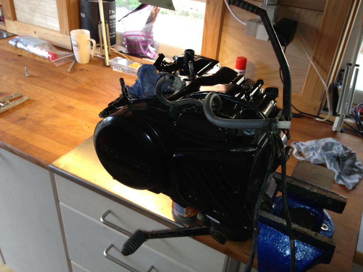 Honda MTX 125 R - Solgt - Ny motor undervejs, har kørt 18.000 km, der kommer komplet nyt cylinderkit fra Athena på. billede 9