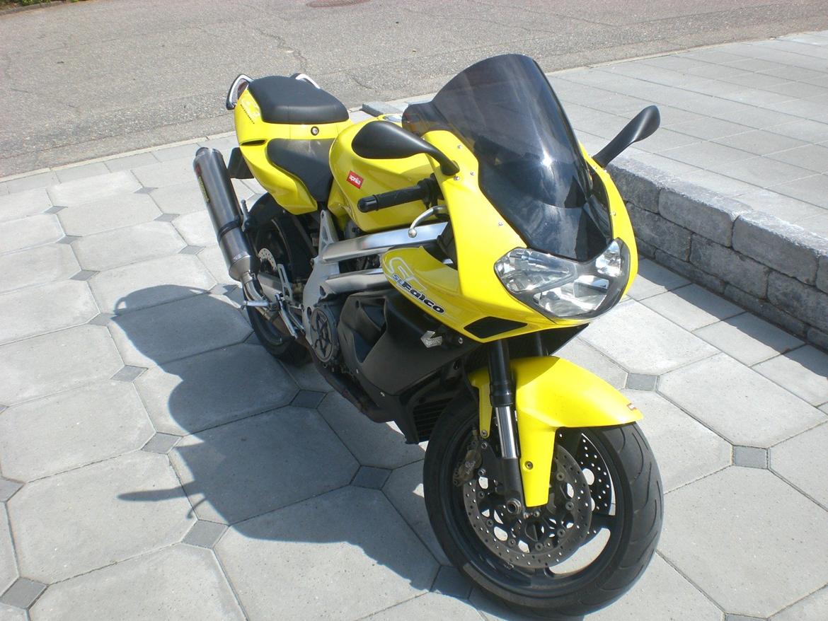 Aprilia SL 1000 Falco billede 1