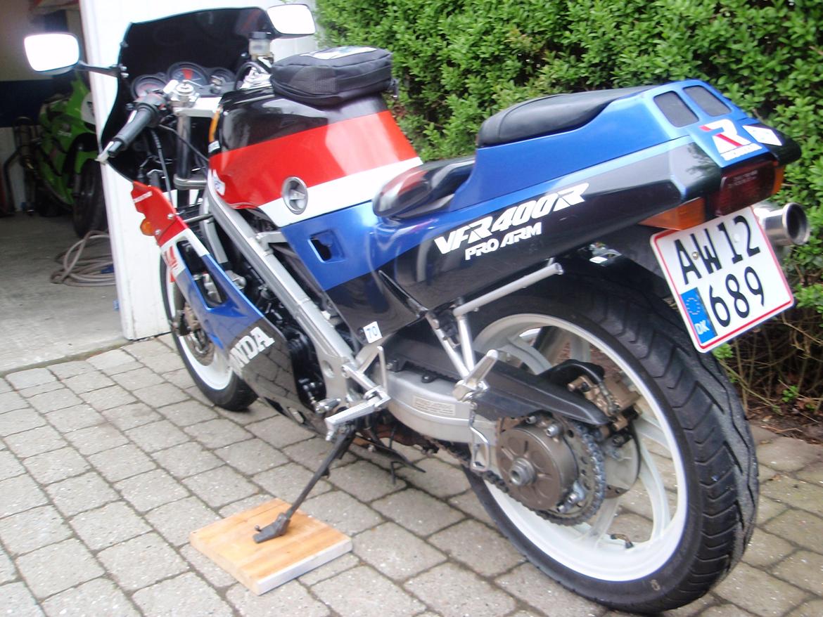 Honda vfr 400r nc24 sport touring billede 2